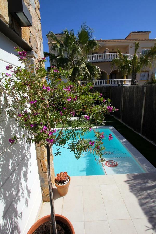 Villa Casa Laura Oriola  Exterior foto